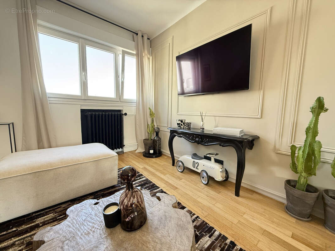 Appartement 57 m² à Lorient  - photo 2
