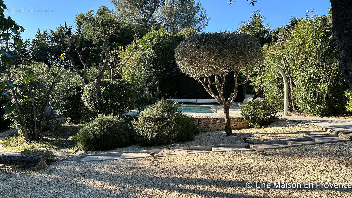 Maison à VILLENEUVE-LES-AVIGNON