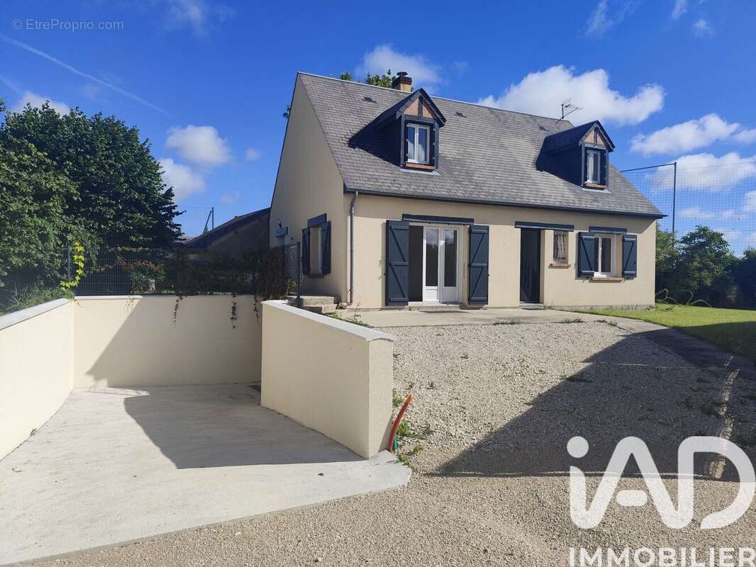 Photo 2 - Maison à CHAINGY