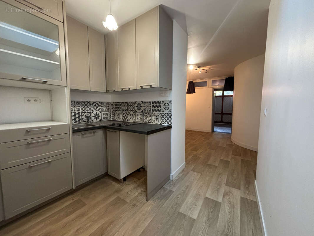 Appartement 29 m² à Lille  - photo 2