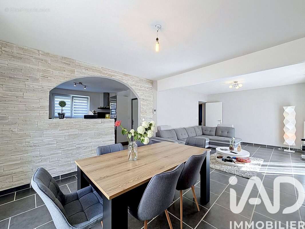 Photo 4 - Maison à MARLY