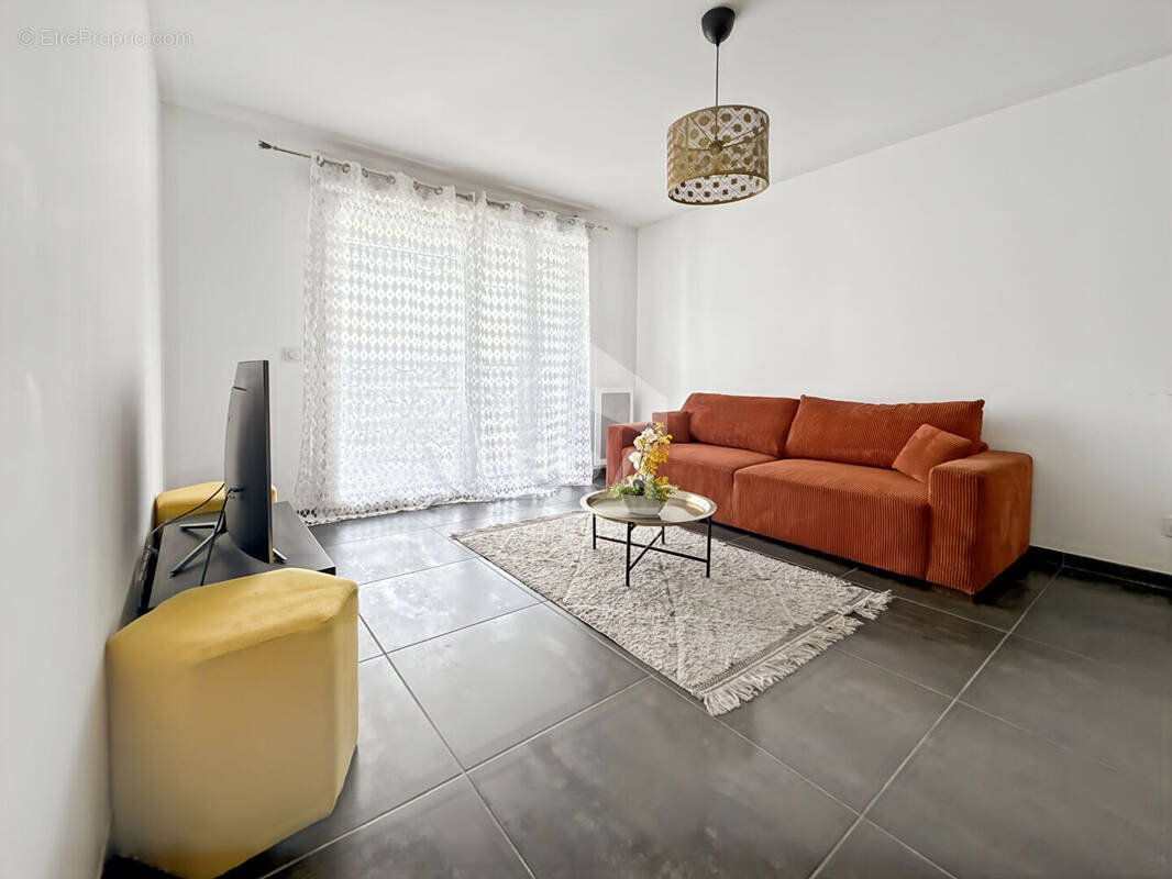 Appartement à MARSEILLE-8E