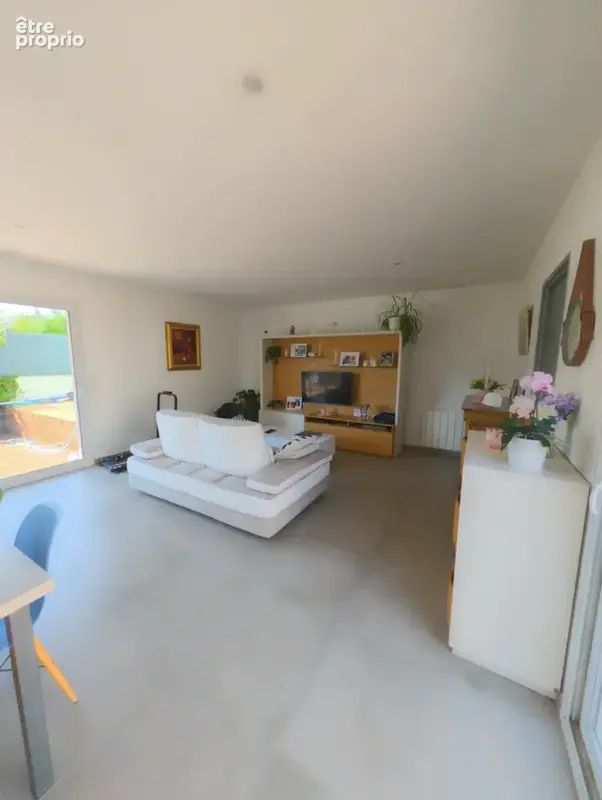 Entraigues-sur-la-sorgue   maison de plain-pied avec piscine - photo 7