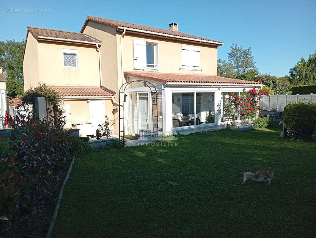 Maison à VILLEFONTAINE