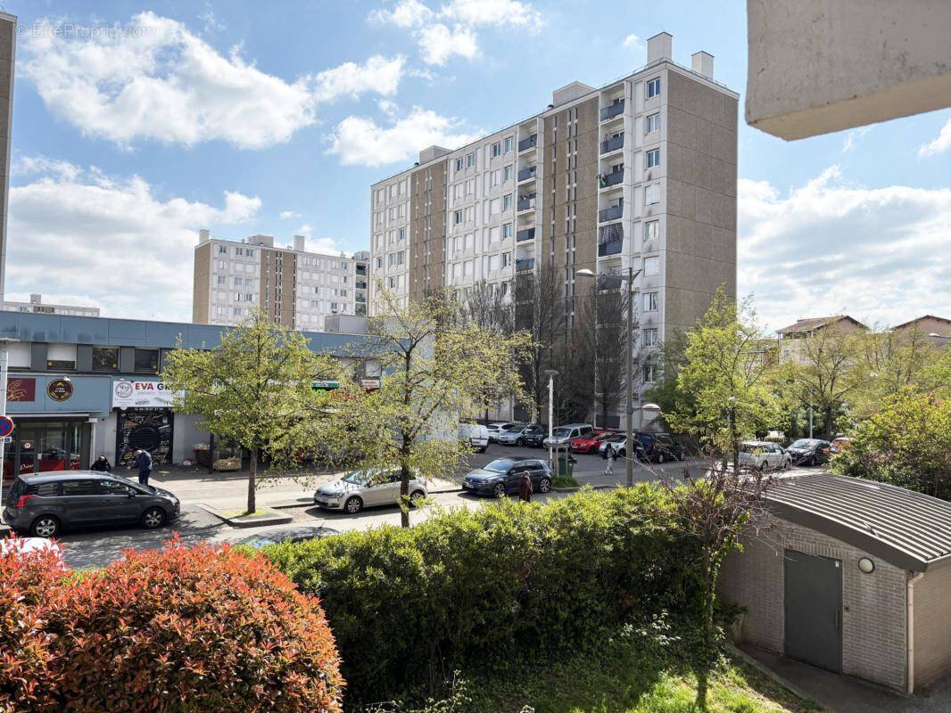 Appartement à SAINT-FONS