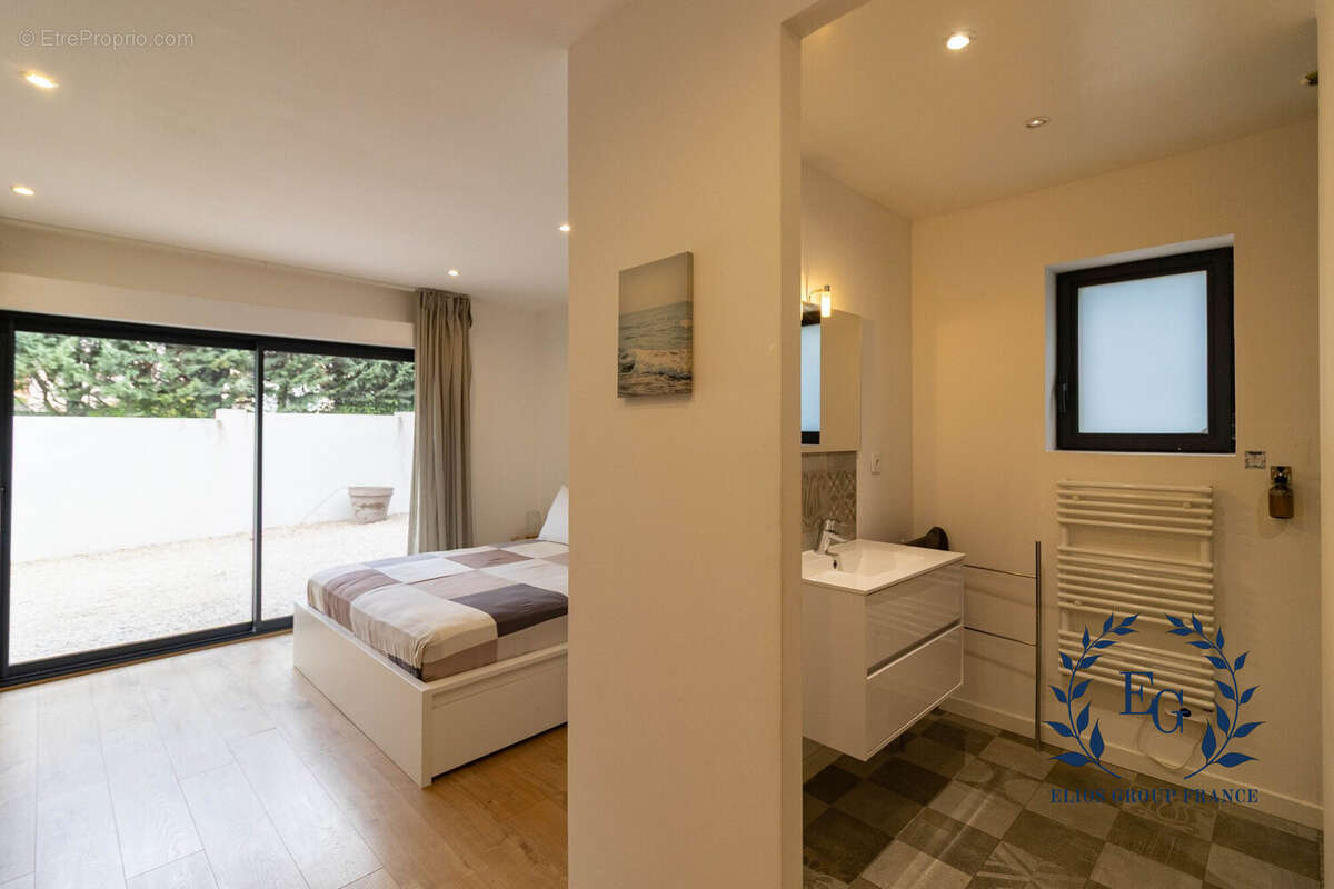 Maison à FLASSANS-SUR-ISSOLE