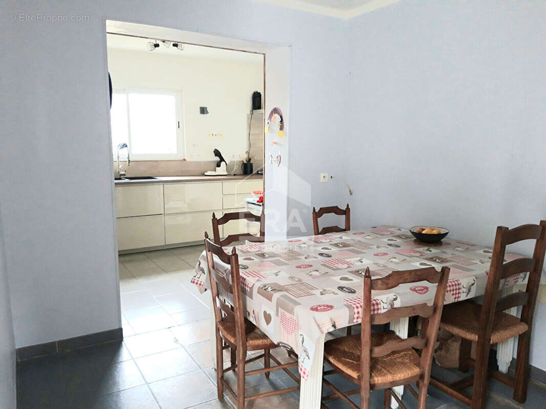 Maison à LA VILLE-AUX-CLERCS