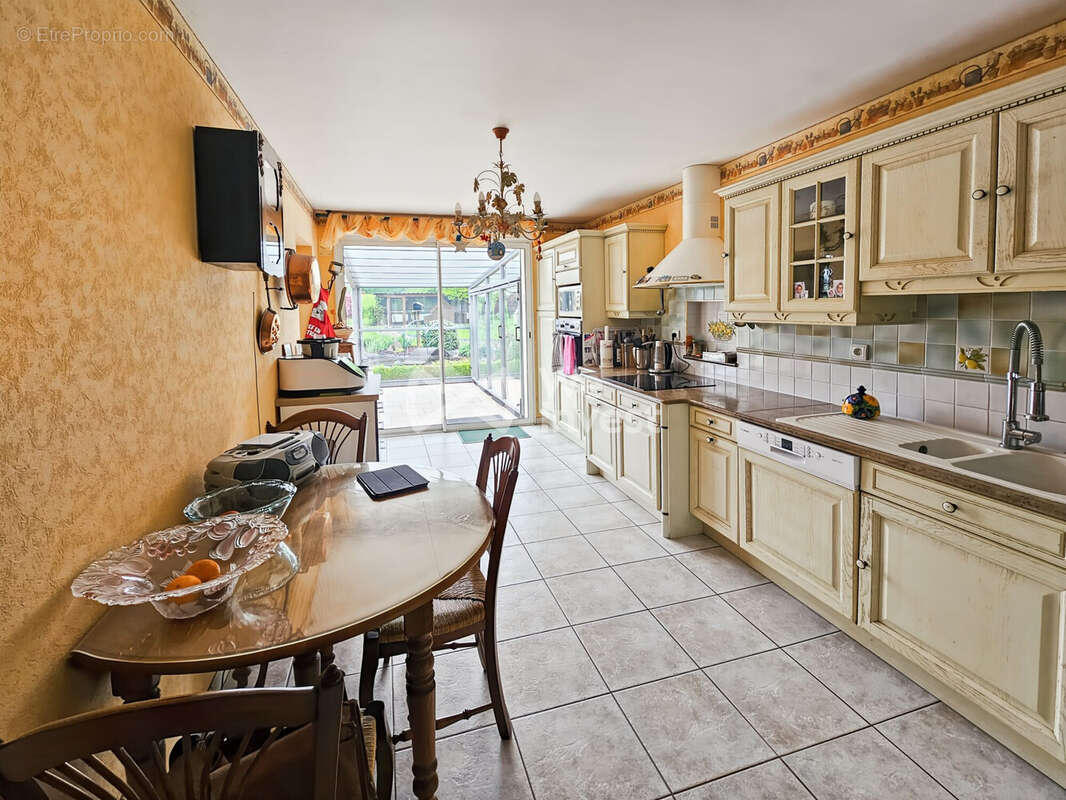 Maison à DAMOUZY
