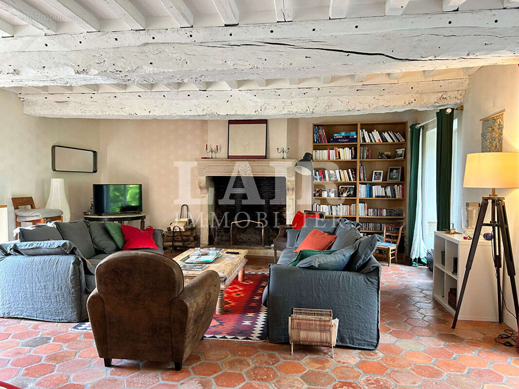 Maison de maitre à 10 min d'Argentan ref T14132 - photo 3