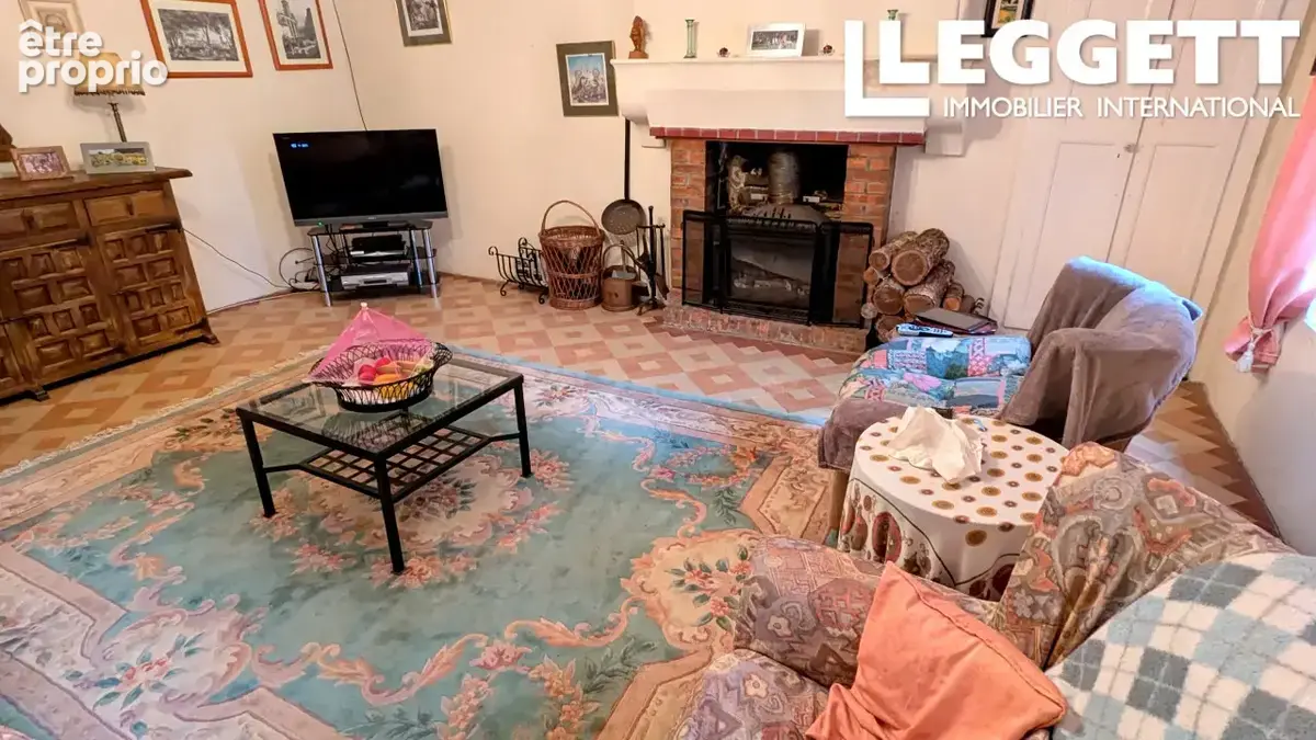 Belle maison de campagne avec écuries, granges et plus 4595 m² de terrain, dans un hameau accueillant - photo 2