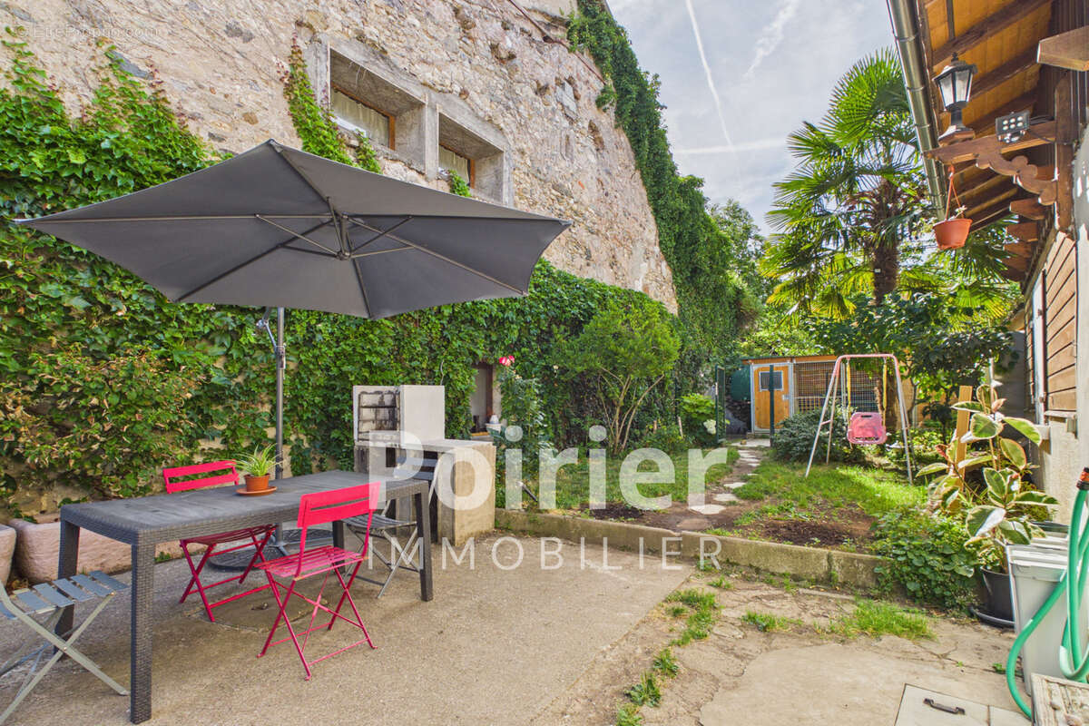 Charmante maison de village rénovée avec jardin sans vis-à-vis - photo 3