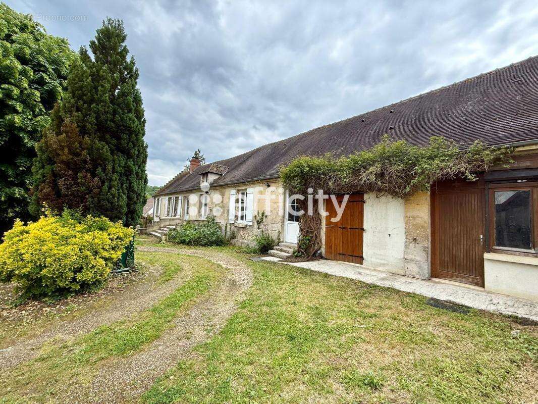 Maison 173 m² à Cinqueux  - photo 2