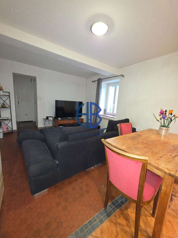 Maison à LES AVENIERES