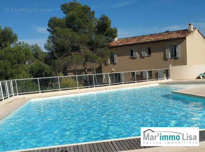 Appartement à MALLEMORT