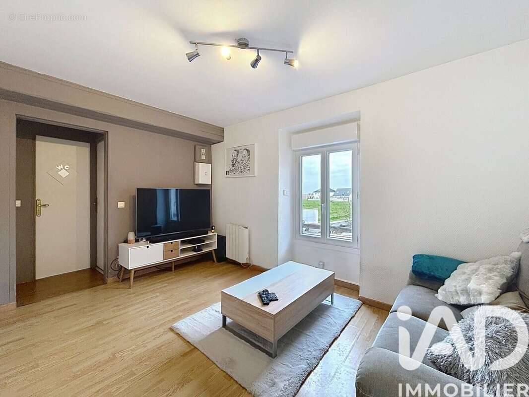 Appartement 82 m² à Champdeuil  - photo 4