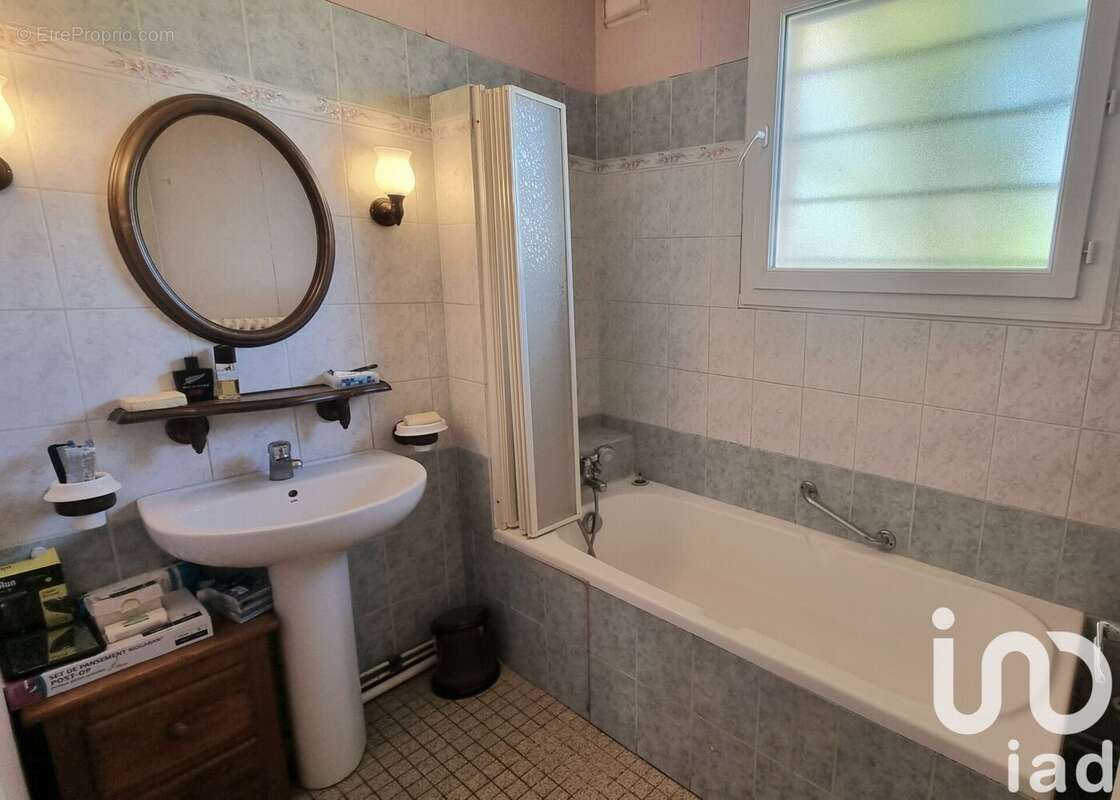 Maison 81 m² à Saint-Juery  - photo 8
