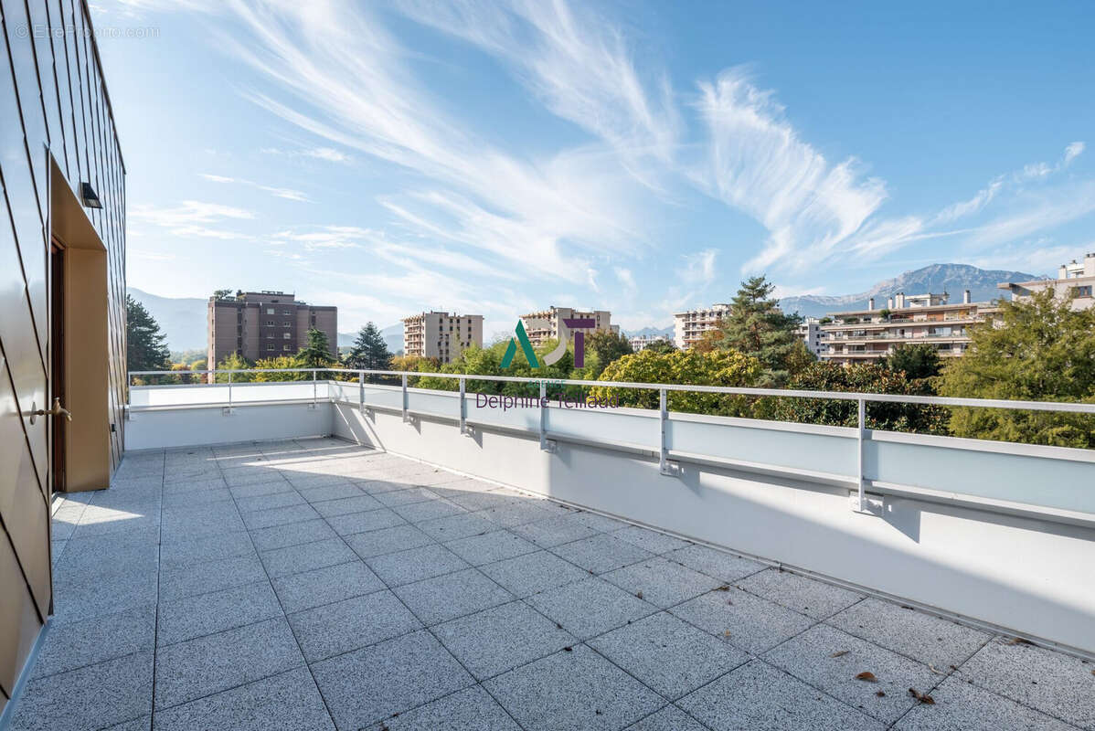 Appartement à MEYLAN