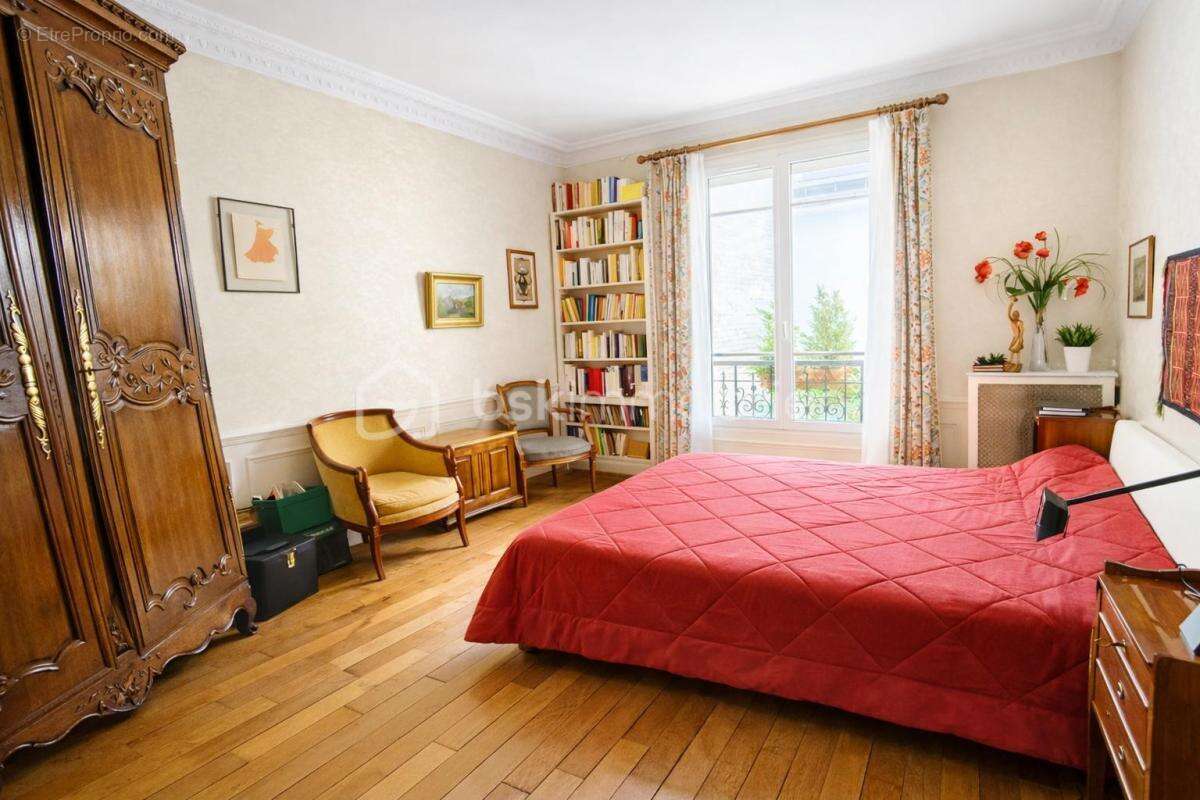 Paris 14ème Alésia dans un immeuble de standing - superbe 5 pièces avec balcons, chambre de service et 2 caves - photo 17