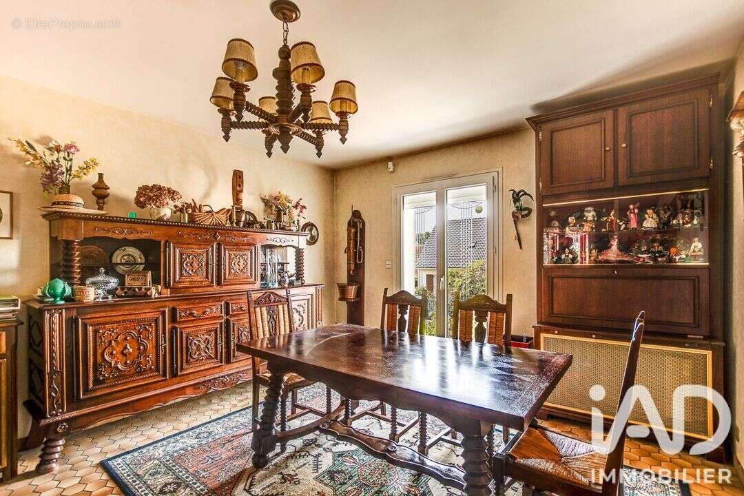 Maison 140 m² à Grand-Couronne  - photo 4