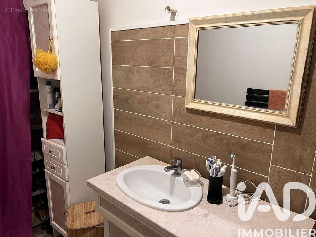 Maison 138 m² à Saint-Romain  - photo 8