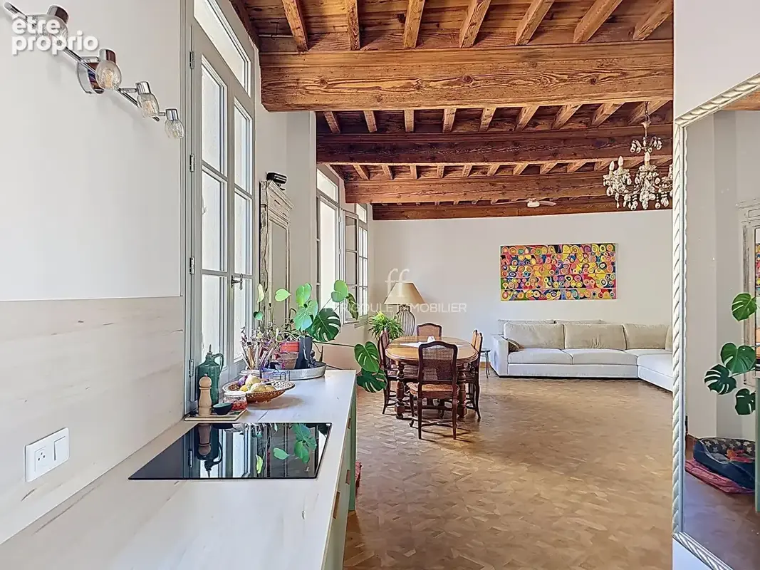 Avignon intra-muros, Maison de caractère de 210m² avec garage et terrasse - photo 5