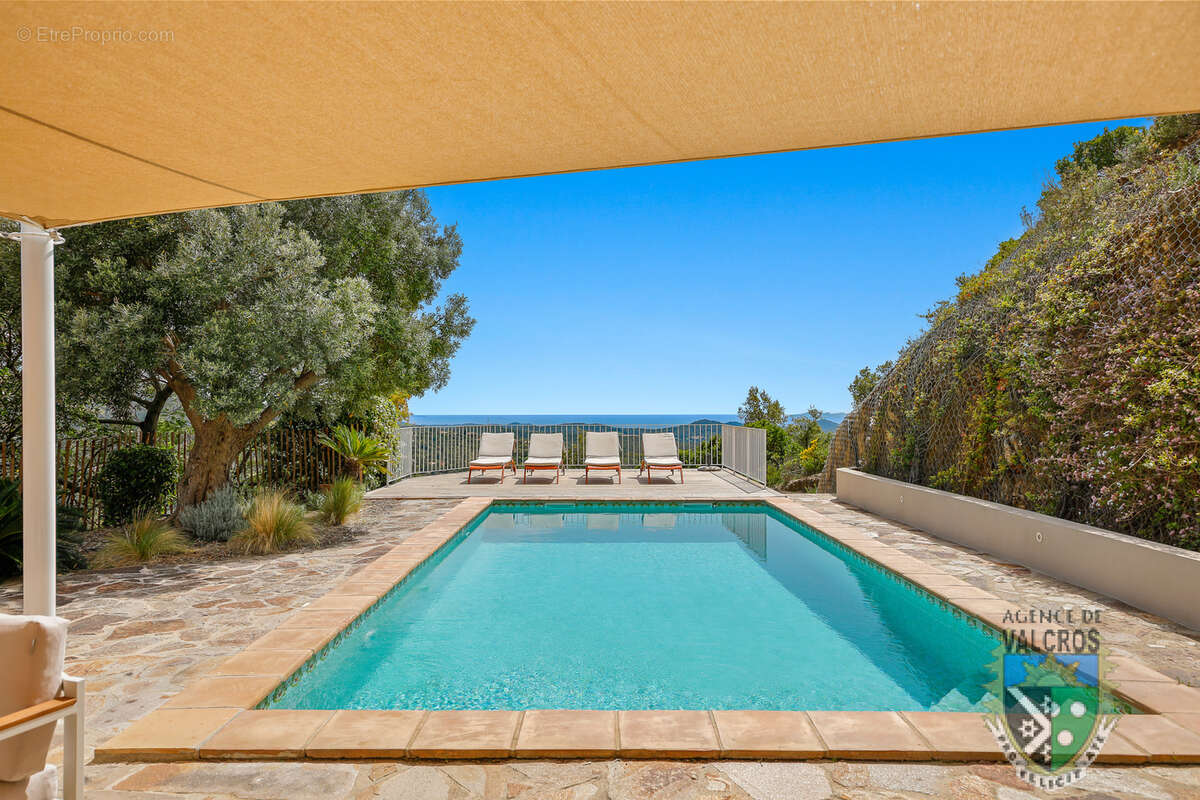 Maison à LA LONDE-LES-MAURES