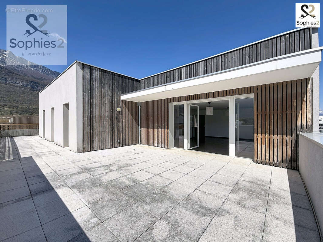 Terrasse vidée - Appartement à VARCES-ALLIERES-ET-RISSET