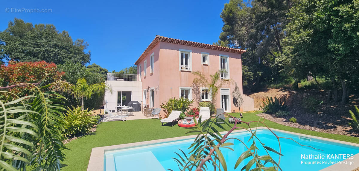 Maison à SIX-FOURS-LES-PLAGES