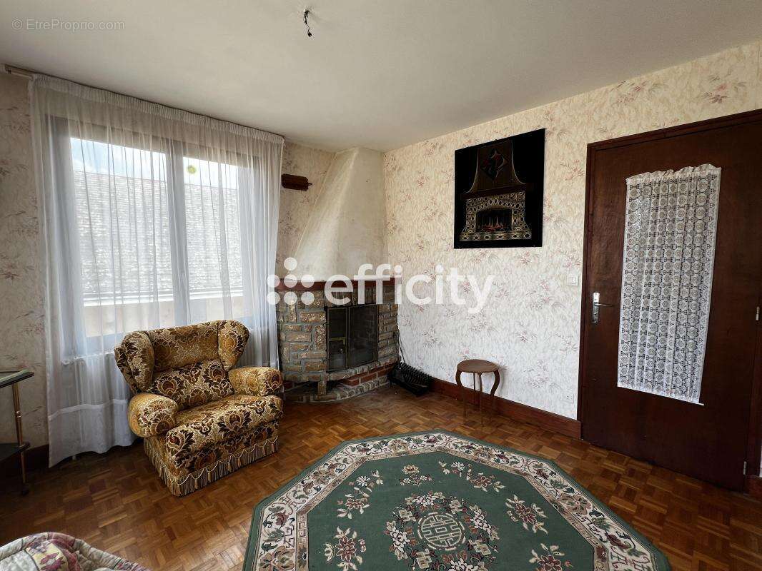 Maison 181 m² à Marcay  - photo 6