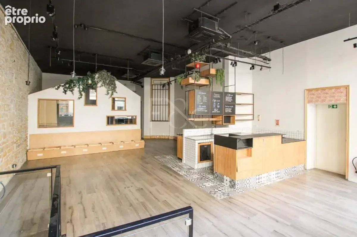 Local commercial de 156 m² - photo 3