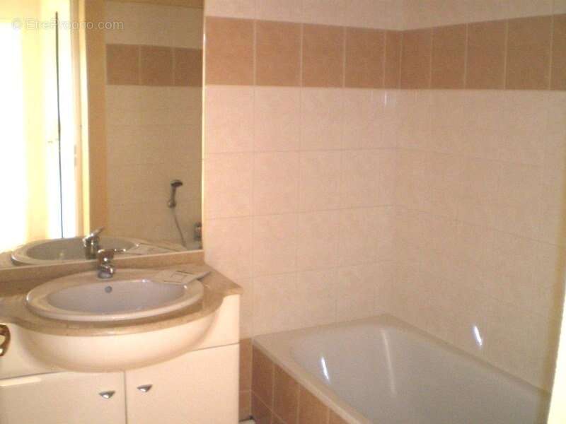 Appartement à COUTRAS