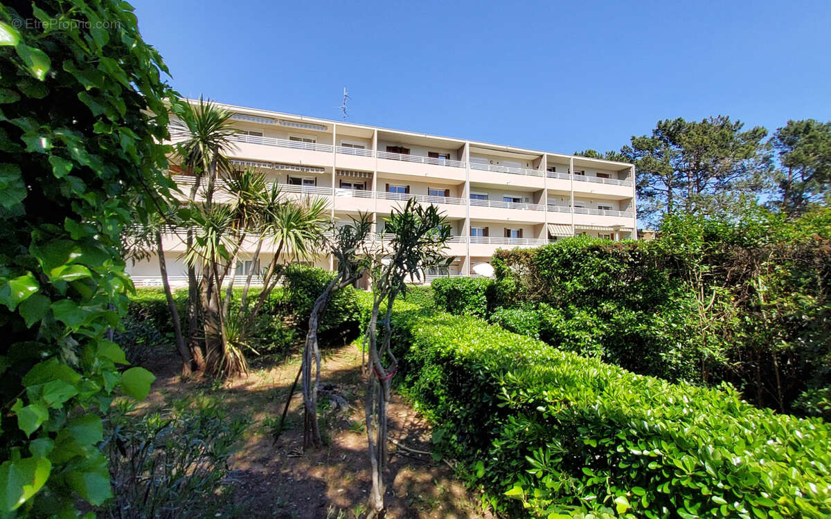 Appartement à CUERS