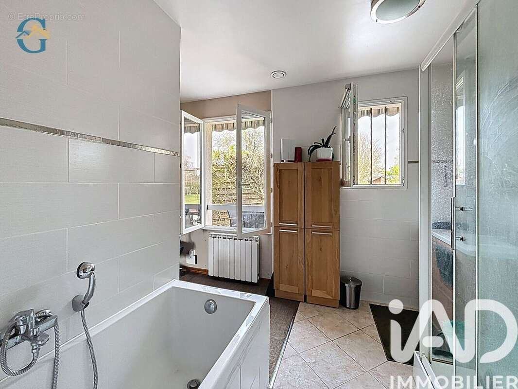 Photo 9 - Maison à NOGENT-LE-ROI