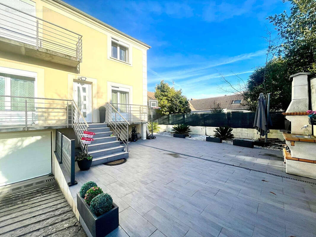 Maison à BEZONS