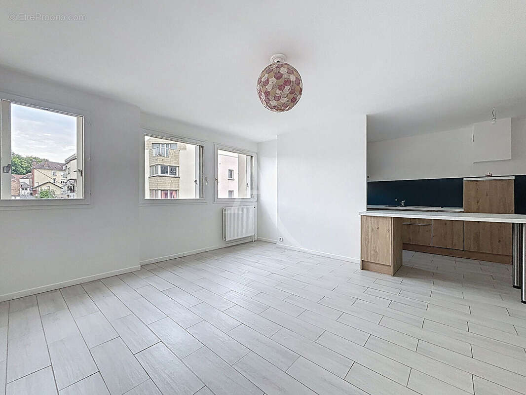 Appartement à MASSY