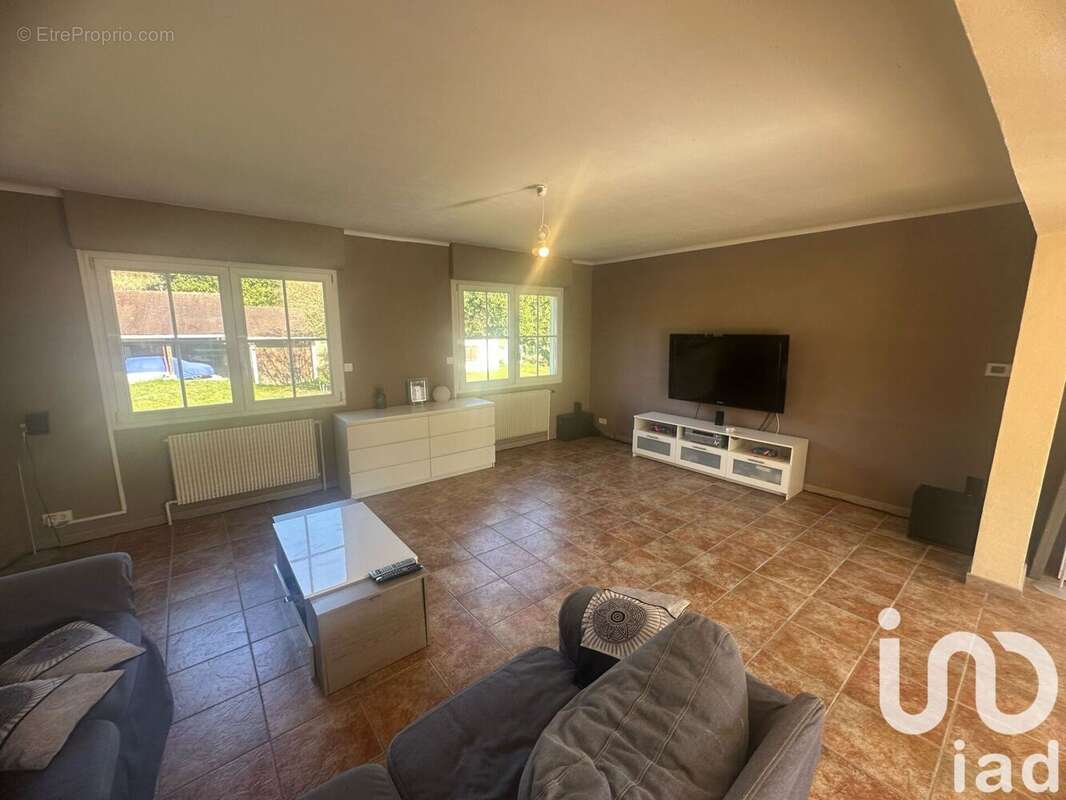 Photo 2 - Maison à MORTEFONTAINE-EN-THELLE