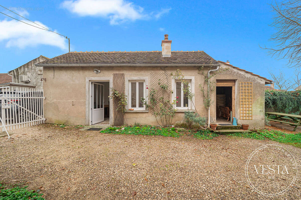 Maison à NUITS-SAINT-GEORGES