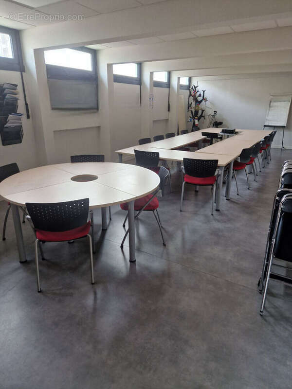 A VENDRE - LIMOGES - Bureaux de 1 075 m² - photo 2