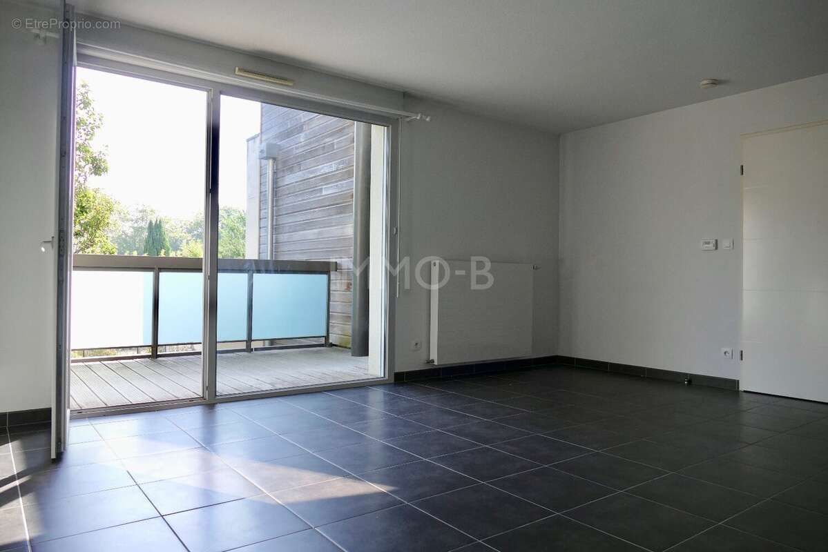 Appartement à RAMONVILLE-SAINT-AGNE