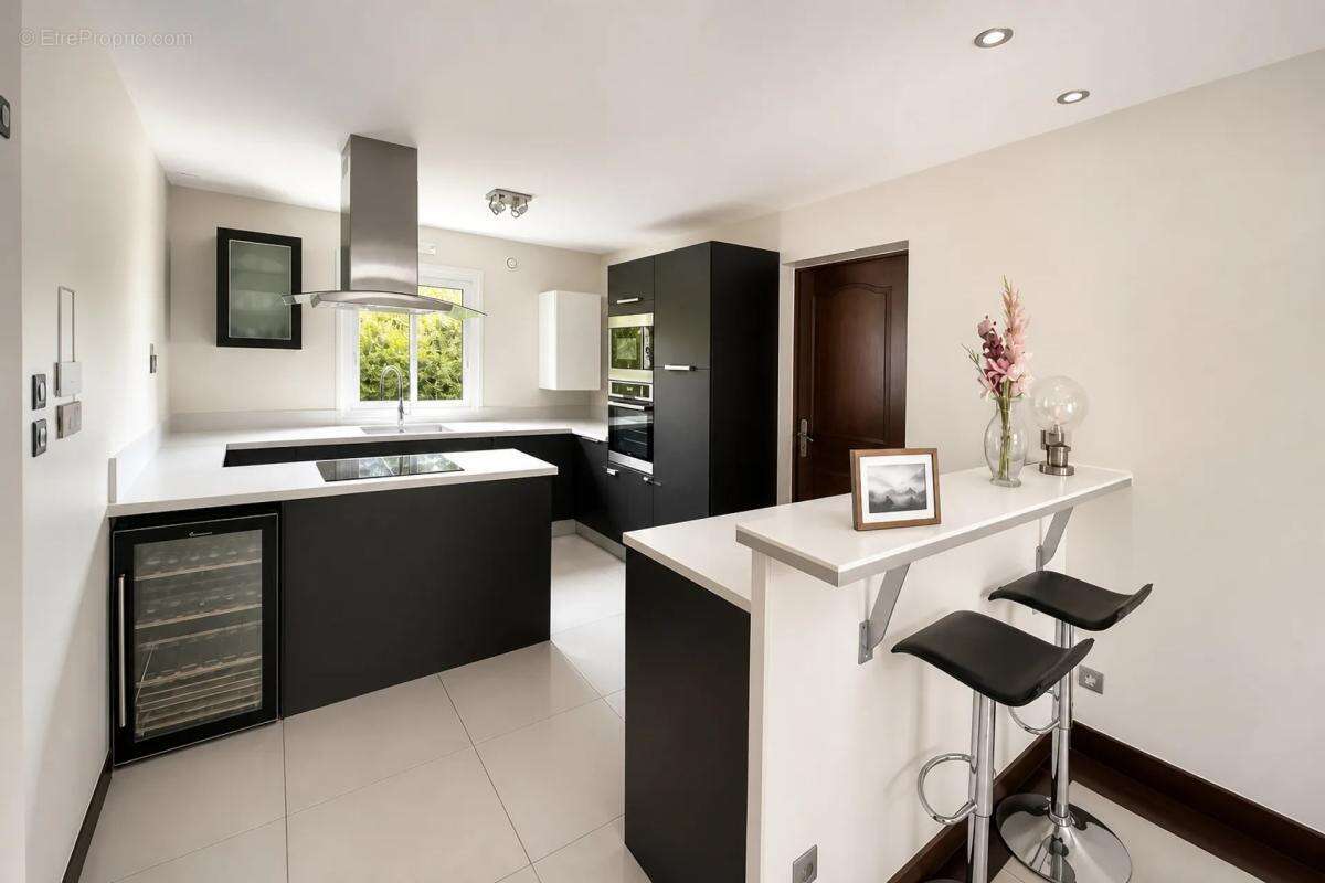 Maison de 5 pièces de 103 m² à La Chapelle-en-Serval - photo 6