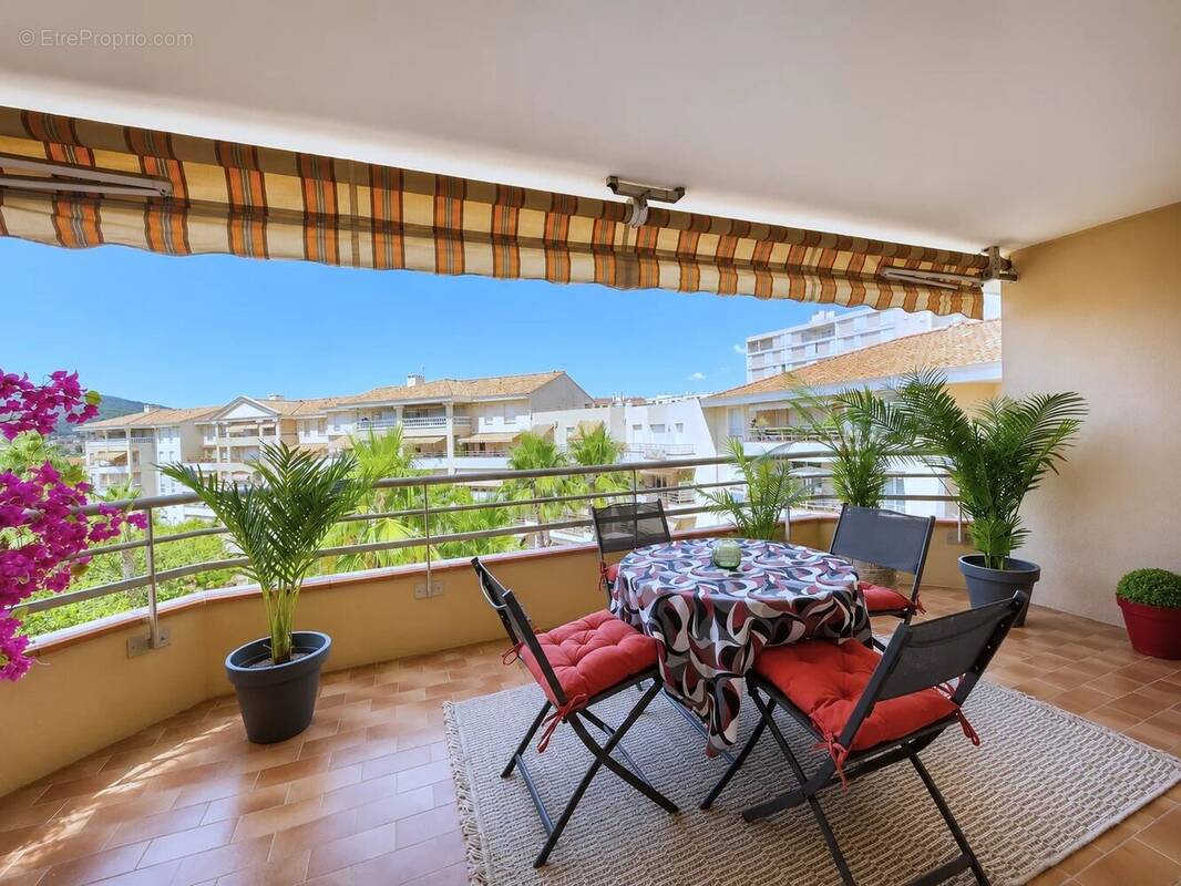 Appartement à HYERES