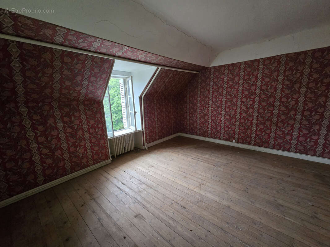 Maison à LESIGNY