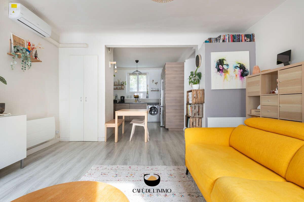 Appartement à MARSEILLE-6E