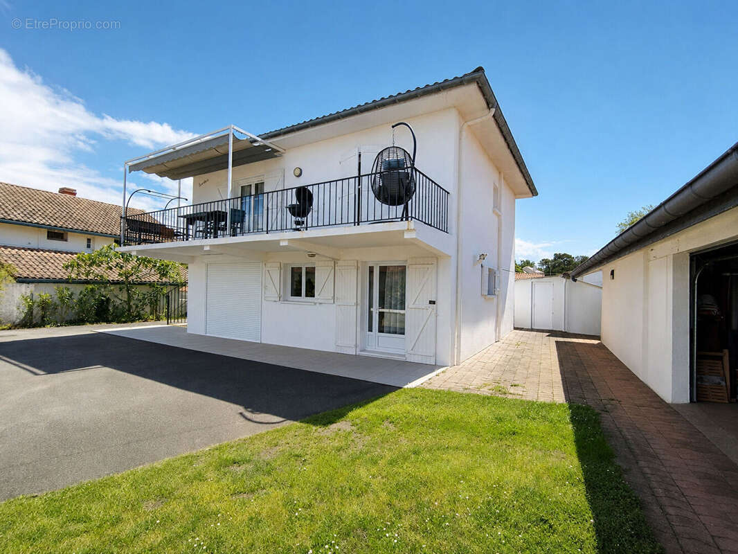 Maison centre-ville de Capbreton 7 pièce(s) 175 m2 - photo 4