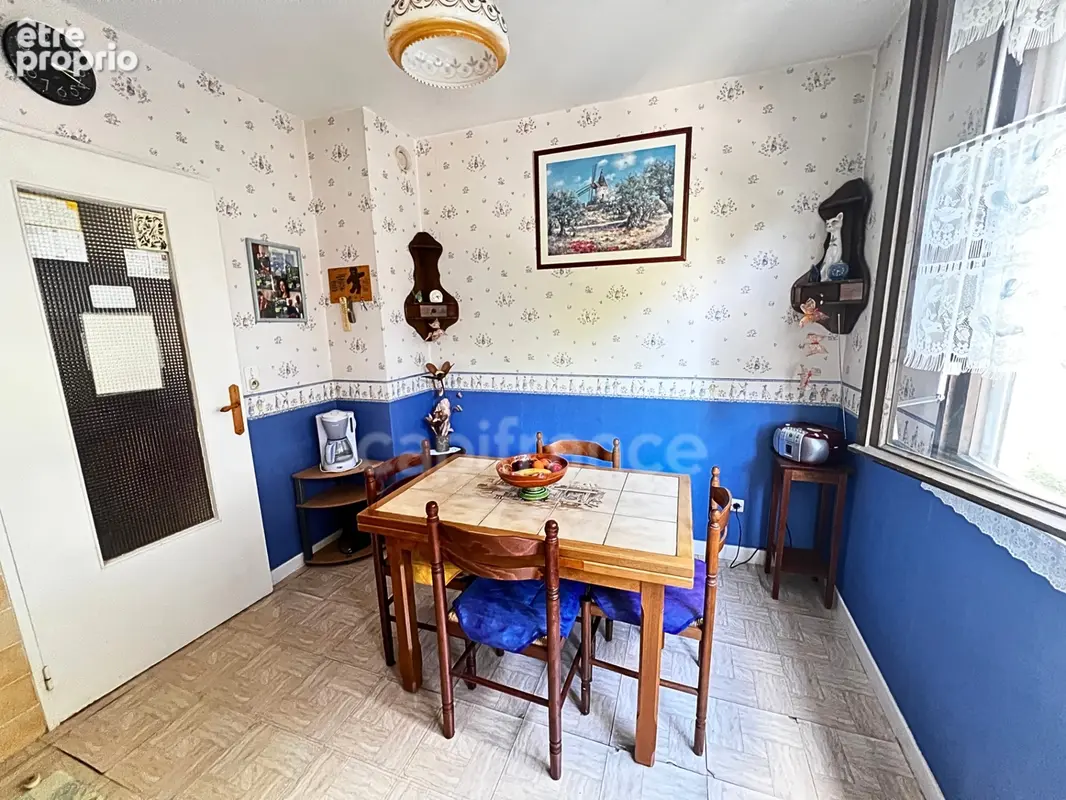 Appartement à vendre 4 pièces LONS LE SAUNIER (39) - photo 2