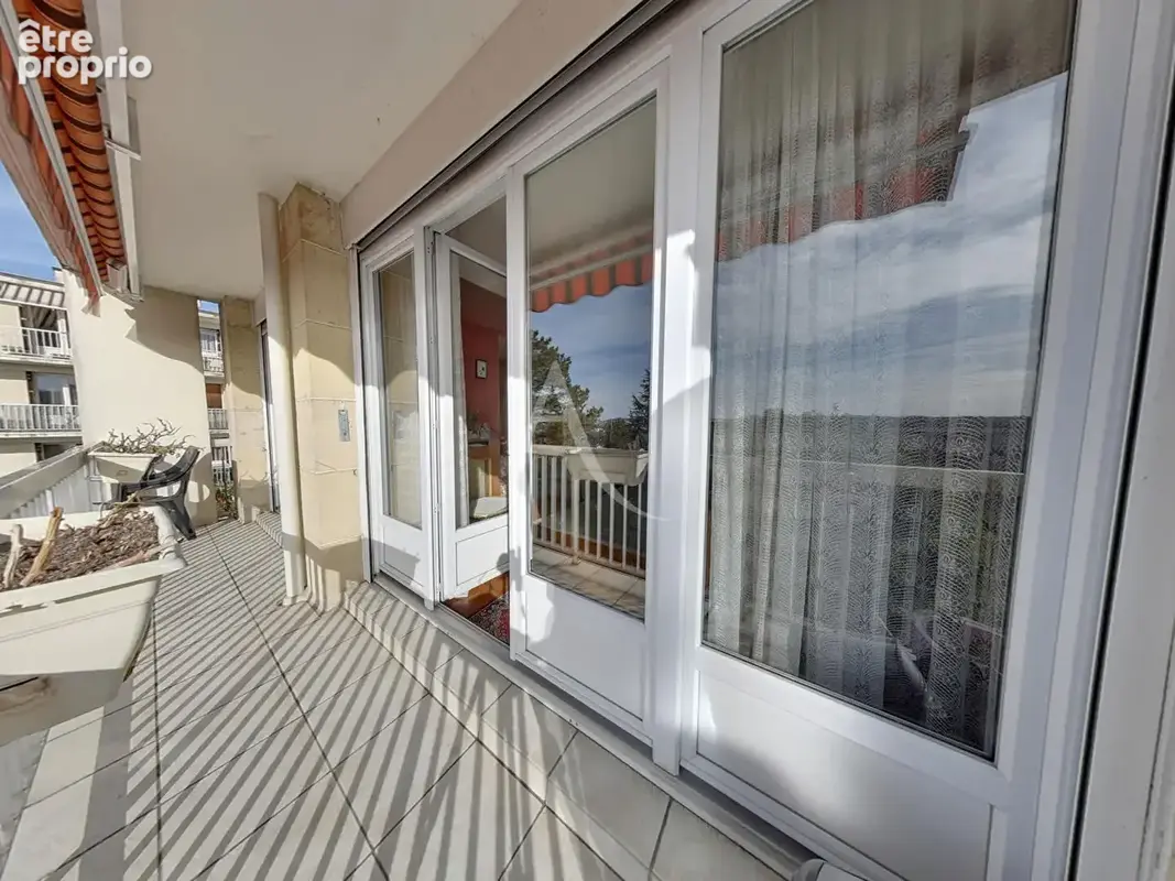 Appartement Bry Sur Marne 3 pièce(s) 63.02 m2 parking et cave - photo 2