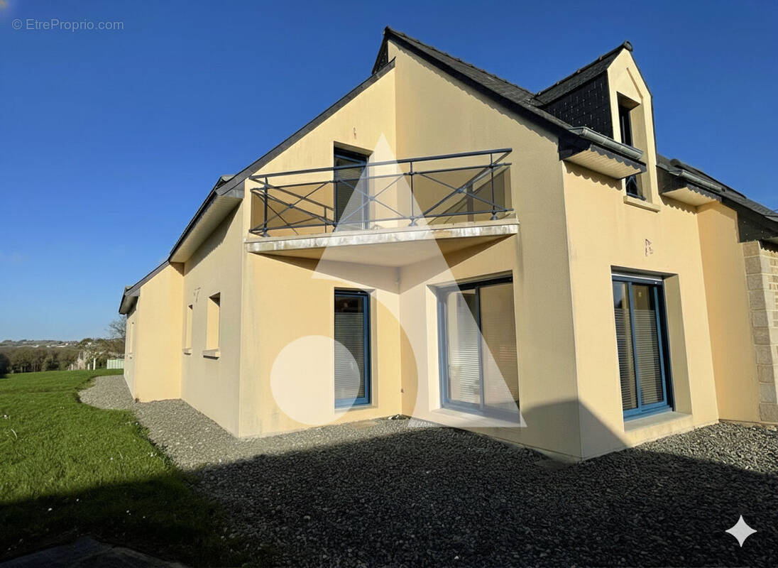 Maison à PLOREC-SUR-ARGUENON