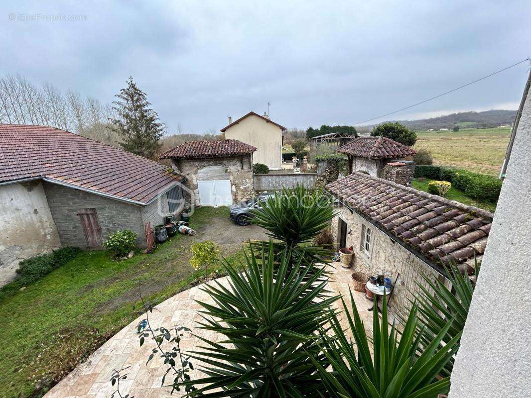 Maison à PEYREHORADE
