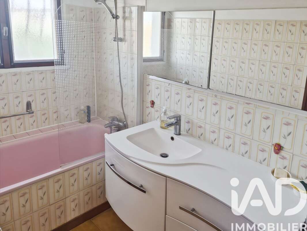 Photo 8 - Maison à ROQUEMAURE