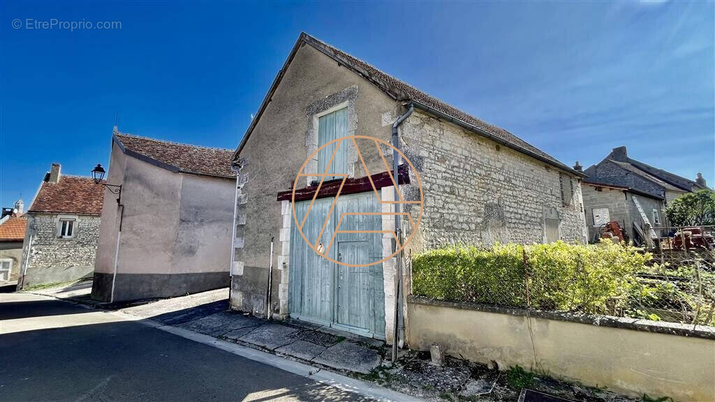 Maison à JUSSY